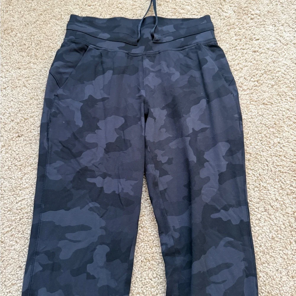 Lululemon Athletica Black Camouflage Joggers
